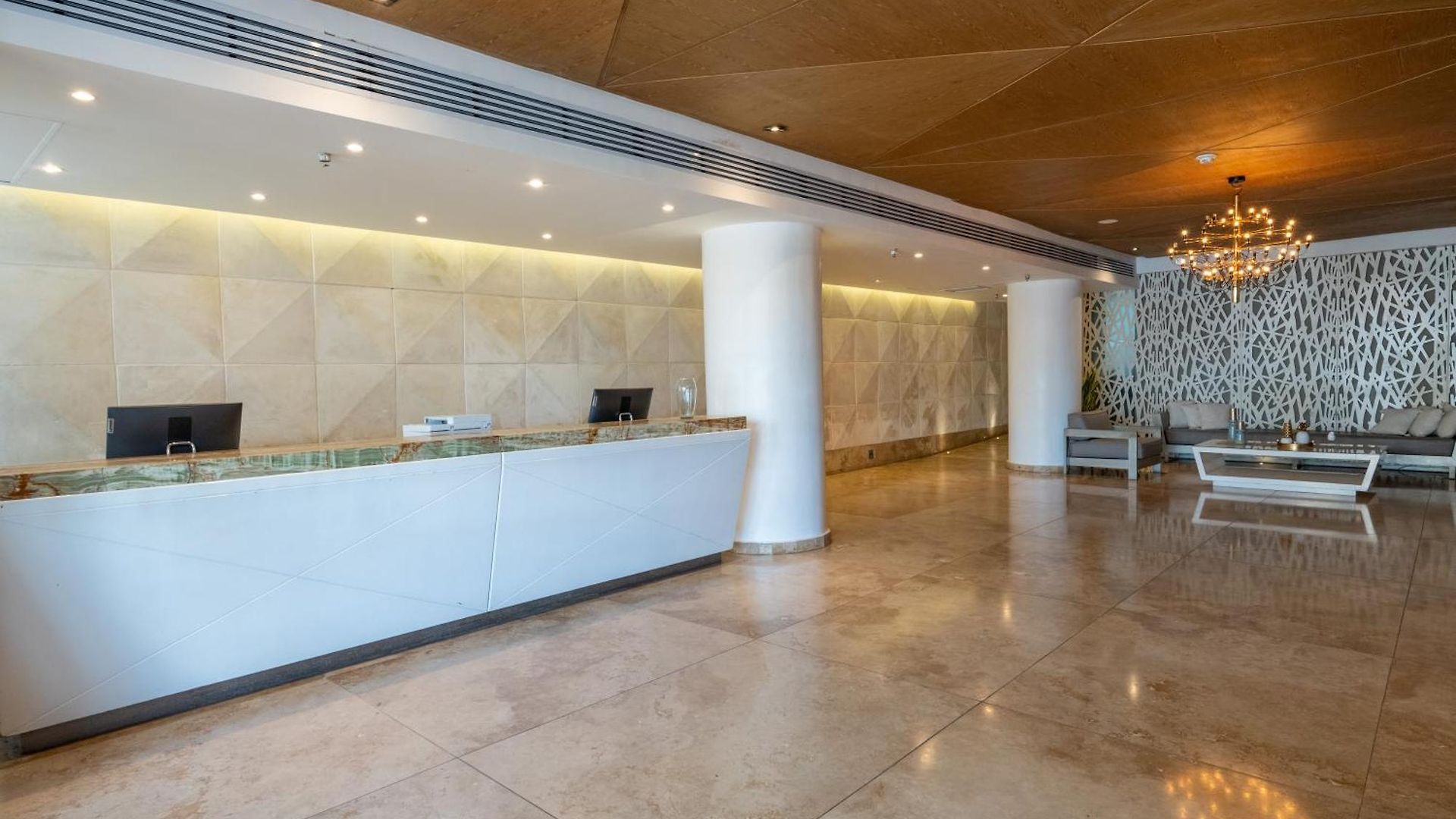Ghl Arsenal Hotel