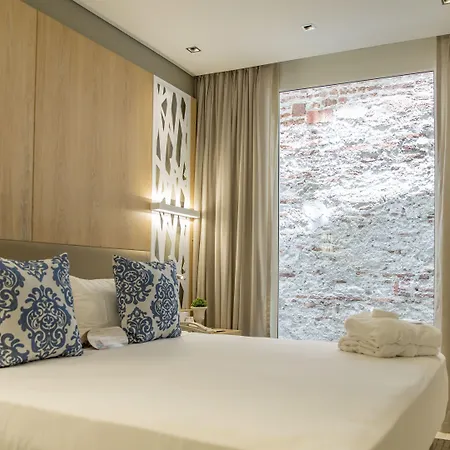 Ghl Arsenal Hotel 5*
