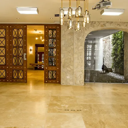 Hotel Ghl Arsenal 5*