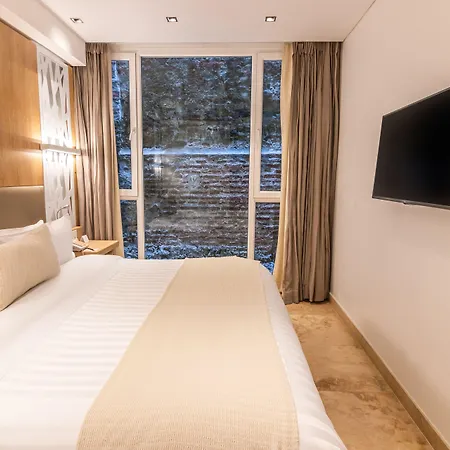 Ghl Arsenal Hotel